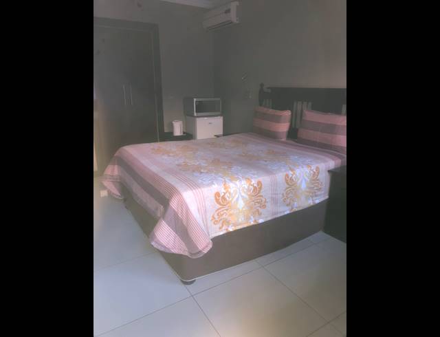 400M² LODGE FOR SALE IN PARK HILL